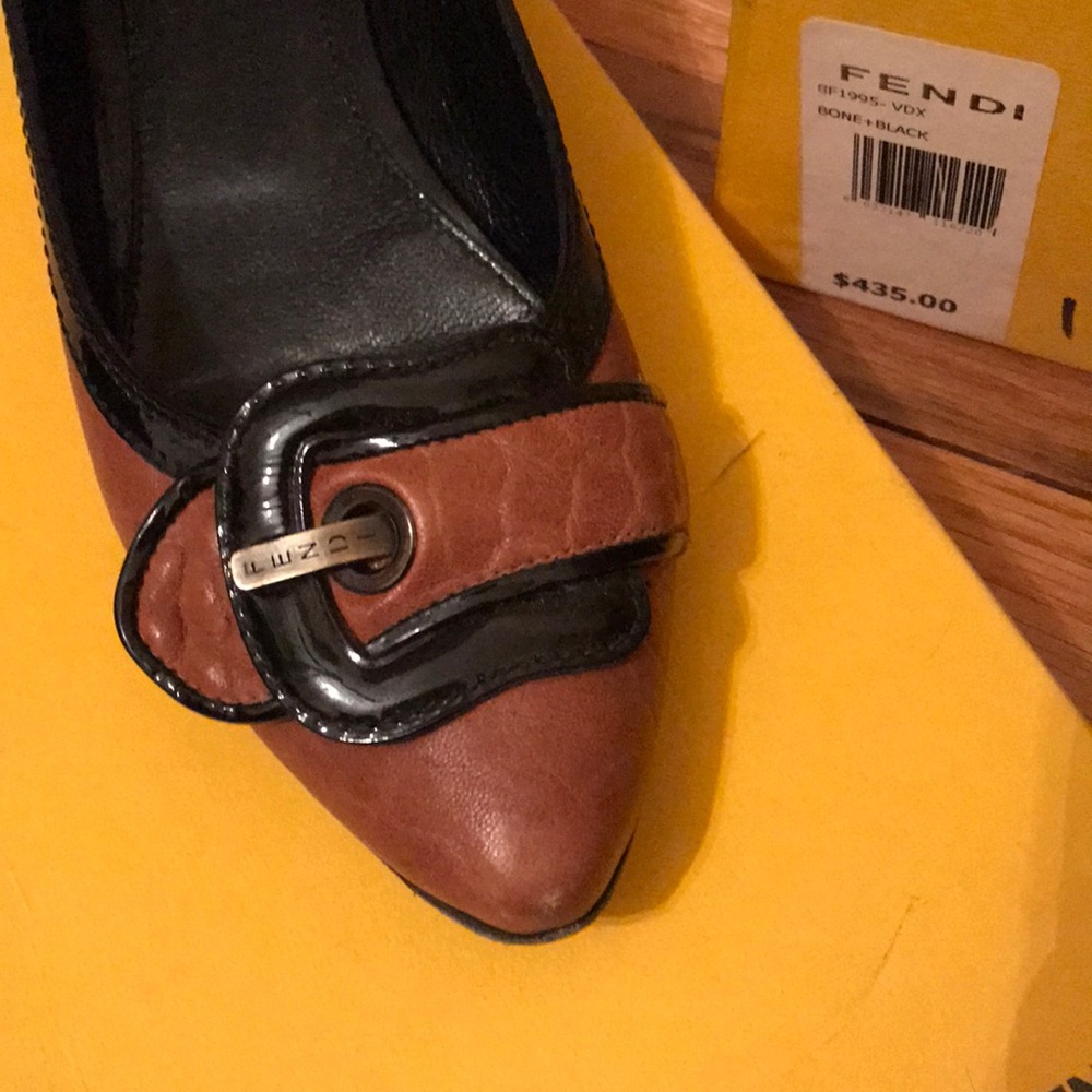 Fendi shoes- buckle flats - Picture 5 of 5